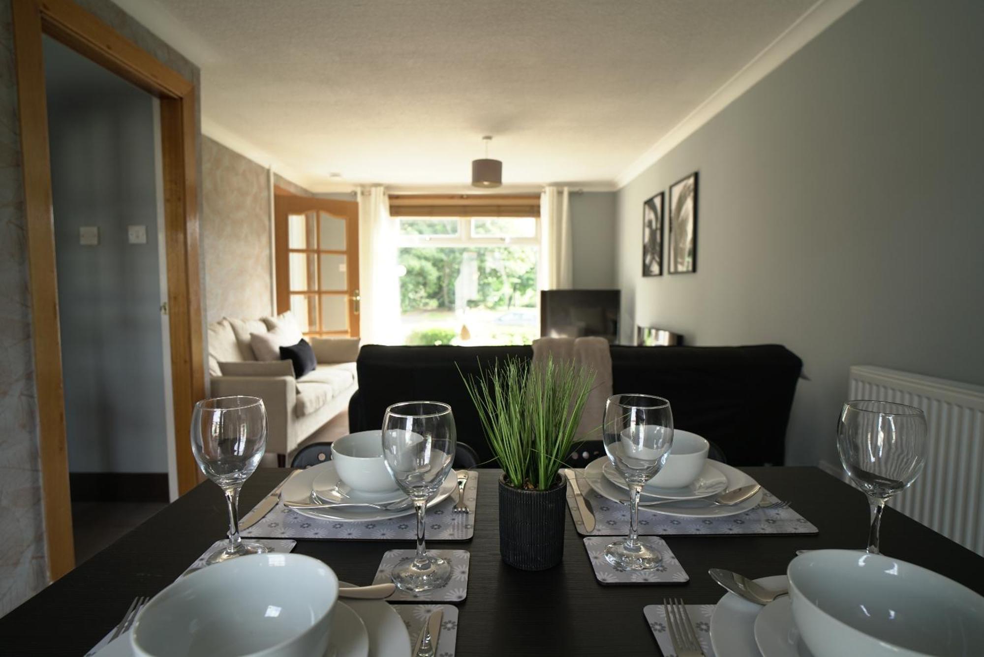 Holiday home Ravenswood House